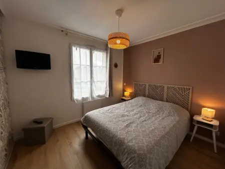 T2 rénové avec WiFi et parking à 200m des Thermes - Photo 1