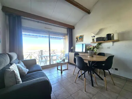 Duplex 2 pièces avec terrasse et piscine à Balaruc-les-Bains - Photo 3