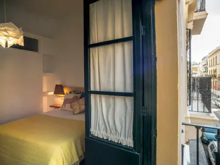 Maison XIXe siècle, Séville centre, 2 chambres, balcon, cuisine équipée, clim, WiFi - Photo 4