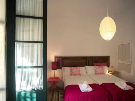 Maison XIXe siècle, Séville centre, 2 chambres, balcon, cuisine équipée, clim, WiFi - Photo 9