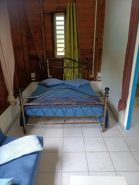 Bungalow charmant à Château Gaillard avec piscine partagée - Photo 2