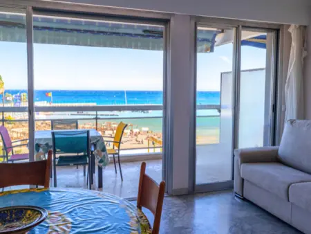 Grand studio climatisé proche centre, plages, terrasse vue mer - Photo 6