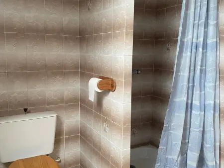 Appartement 1er étage avec jardin et parking à Le Palais - Photo 10