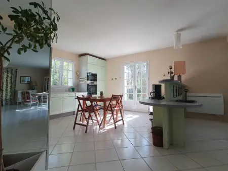 Grande maison 4 chambres proche plage, animaux admis, jardin - Photo 2