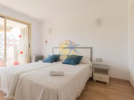 Appartement rénové avec piscine à Salou, proche plage et Port Aventura - Photo 3