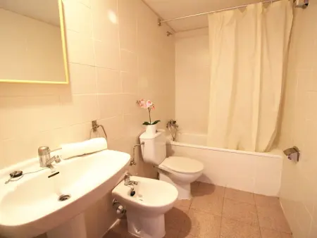Bel appartement à 200m de la plage avec piscine à Salou - Photo 3