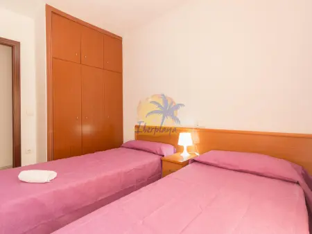 Appartement pour 7 pers, climatisé, à 750m de la plage avec piscine commune, proche Plaza Europa - Photo 8