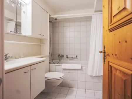 Chesa Alossa, Appartement 4 personnes à La Punt Chamues ch - Photo 18