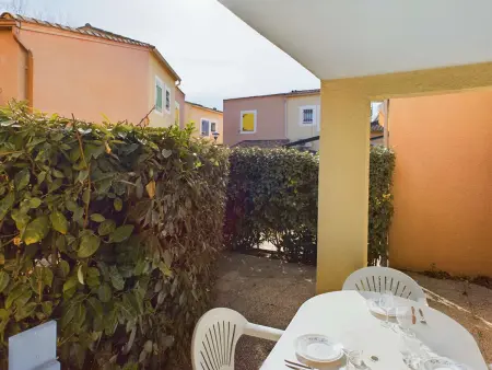 Appartement 2 Pièces RDC avec Terrasse et Parking dans Résidence Sécurisée avec Piscine - Photo 5