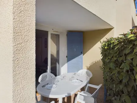 Appartement 2 Pièces RDC avec Terrasse et Parking dans Résidence Sécurisée avec Piscine - Photo 6