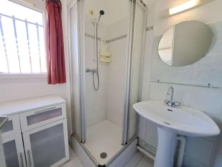 Maison mitoyenne climatisée 7 pers. avec piscine et parking à Marseillan-Plage - Photo 11