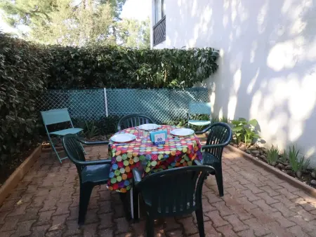 Studio cosy à deux pas de la mer et forêt avec parking sécurisé - Photo 1