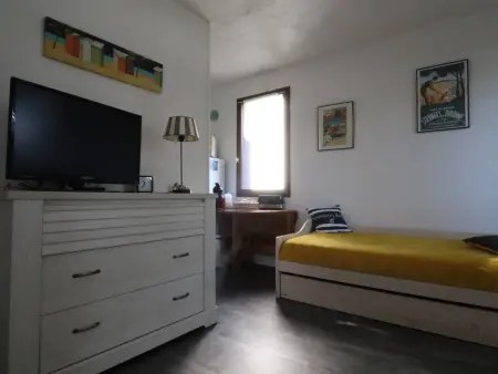 Studio cosy à deux pas de la mer et forêt avec parking sécurisé - Photo 8