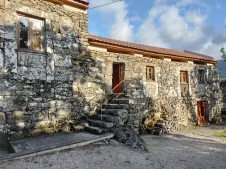 Maison à Alvaredo avec jardin et Wi-Fi, Gite 4 personnes à Melgaço - Photo 4