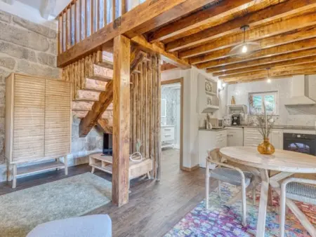 Maison sereine au bord de la rivière avec cheminée - Photo 8