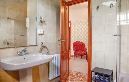 LUXURY SINGULAR VILLA ROSA, Maison 12 personnes à PADRON - Photo 34