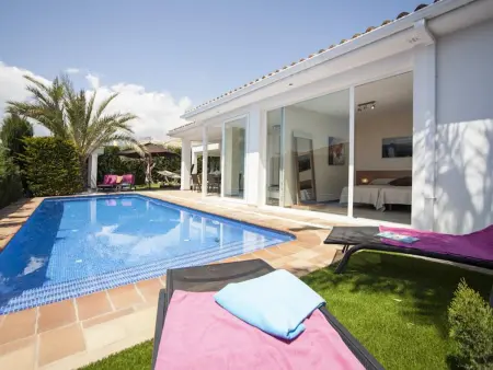 Villa confortable avec piscine privée, jardin, proche plage et activités à Altea - Photo 2