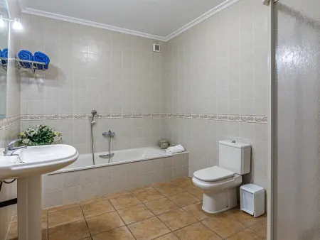 Villa spacieuse avec piscine privée, jardin, 4 ch, proche plage à Altea - Photo 14