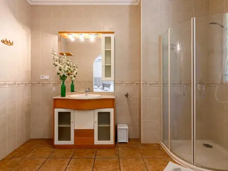 Villa spacieuse avec piscine privée, jardin, 4 ch, proche plage à Altea - Photo 17
