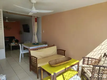 Appartement moderne à Le Gosier avec terrasse 80 m² - Photo 1