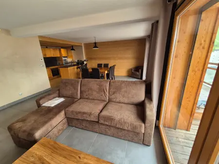 Appartement lumineux 3 pièces, proche des pistes, animaux admis - Photo 4