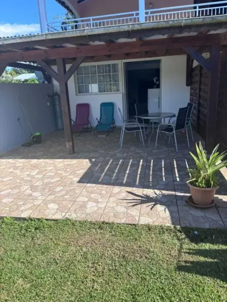 Appartement confortable à Lamentin 60 m² avec jardin - Photo 2