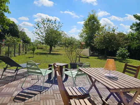 Maison de charme avec terrasse et jardin clos à Messas - Photo 1