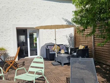 Maison de charme avec terrasse et jardin clos à Messas - Photo 5