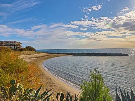 Superbe T2 climatisé avec parking privé, proche plage à Sète - Photo 11