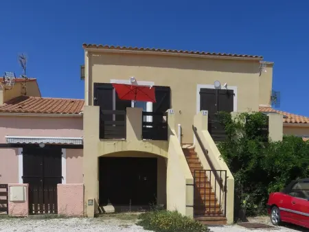 Studio rénové avec mezzanine, proche plage et commerces, parking privé - Photo 10