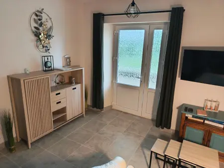 Maison à la campagne avec terrasse, animaux acceptés - Photo 3