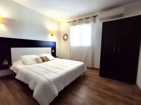 Studio confortable à Saint-Florent avec vue piscine - Photo 3