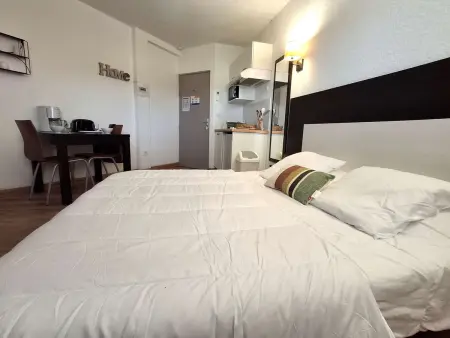 Studio confortable à Saint-Florent avec vue piscine - Photo 6