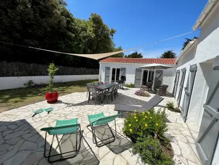 Maison spacieuse à Barbâtre, proche plage, pour 8 personnes - Photo 1