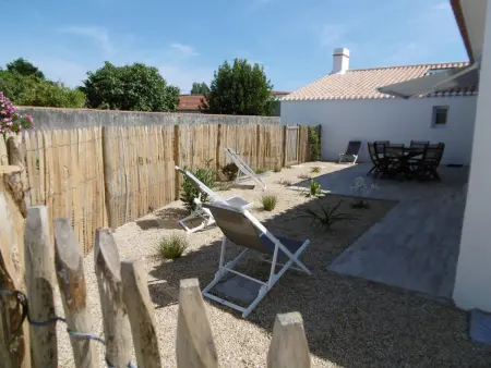 Maison rénovée 6 pers, proche de la plage, terrasse et parking - Photo 1