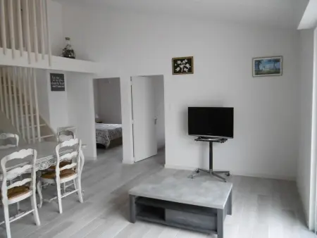 Maison rénovée 6 pers, proche de la plage, terrasse et parking - Photo 4