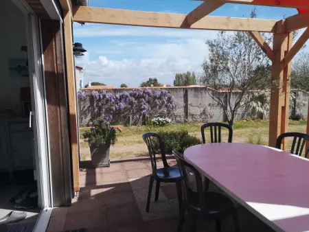 Maison rénovée à Barbâtre, proche plage pour 6 personnes, jardin et terrasse - Photo 2