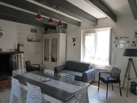 Maison rénovée proche plage pour 5 personnes avec jardin à Barbâtre - Photo 2