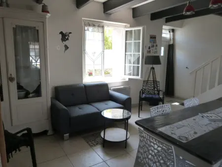 Maison rénovée proche plage pour 5 personnes avec jardin à Barbâtre - Photo 3