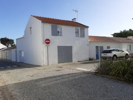 Maison mitoyenne à Barbâtre, proche plage, 4 personnes, Wi-Fi, jardin clos - Photo 2
