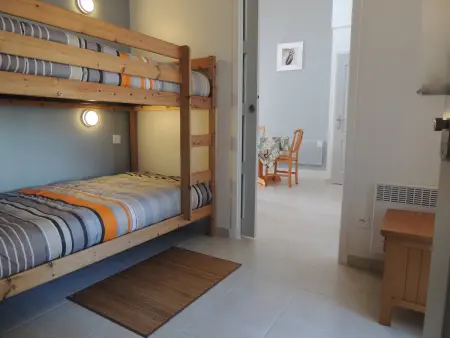 Maison mitoyenne à Barbâtre, proche plage, 4 personnes, Wi-Fi, jardin clos - Photo 9