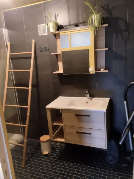 Charmant studio à Aubusson avec terrasse 35 m² - Photo 2