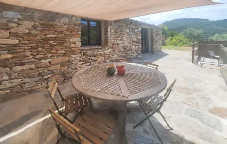 Maison 6 personnes à Vieussan - Photo 1