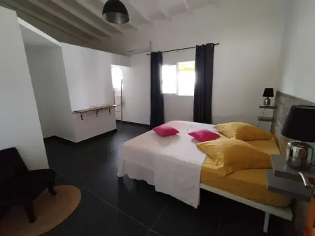 Villa moderne avec piscine à Sainte-Rose, 160 m² - Photo 9