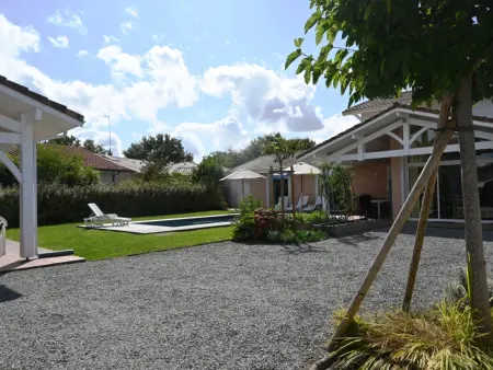 Maison 4 chambres avec piscine, à 8 min du lac de Sanguinet - Photo 1