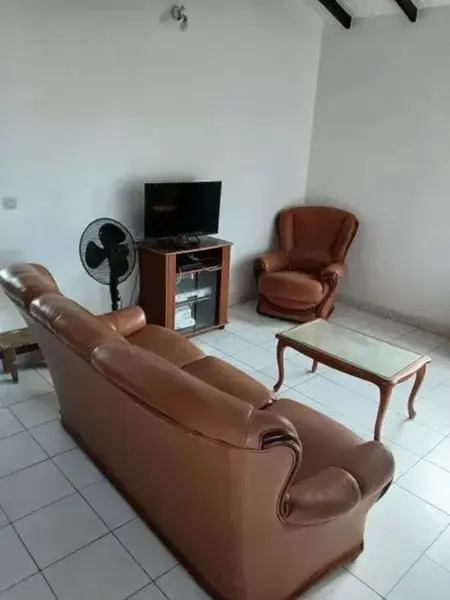 Appartement charmant à Sainte-Rose avec piscine - Photo 3