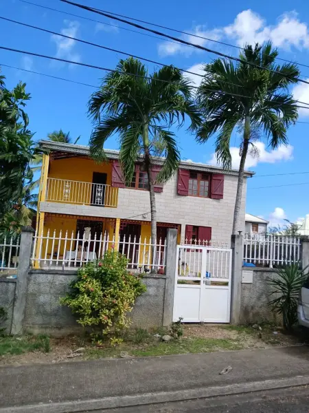 Appartement charmant à Sainte-Rose avec piscine - Photo 6