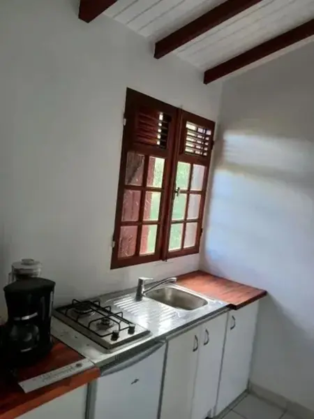 Appartement charmant à Sainte-Rose avec piscine - Photo 18
