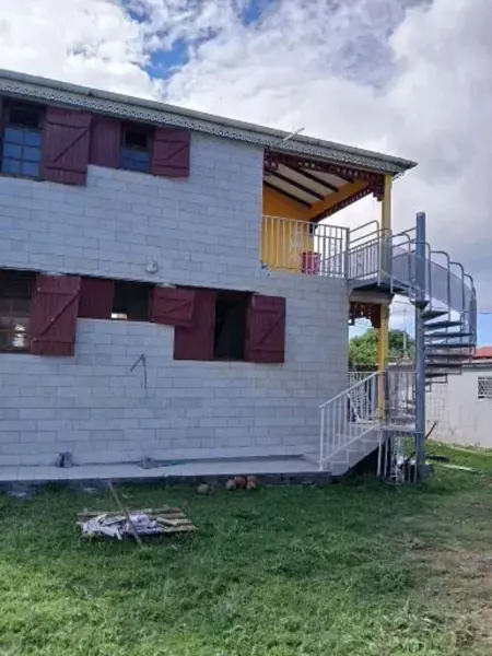 Appartement charmant à Sainte-Rose avec piscine - Photo 35