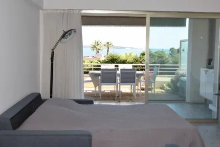 Vue Mer à Golfe-Juan Proche Cannes Plage et Garage, Appartement à Golfe Juan vue sur mer - Photo 12